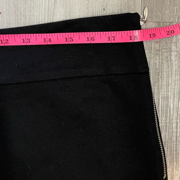 Banana Republic Black Pencil Skirt size 14 - Picture 9 of 10